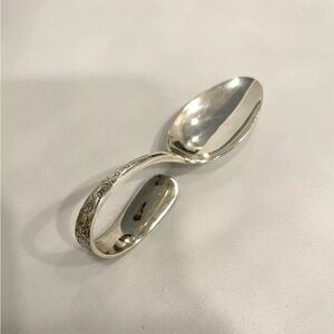 S.KiRK & SON Repousse Curved Handel Loop Baby Spoon
